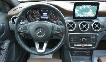 Mercedes-Benz GLA 200 7G-DCT UrbanStyle Edition full