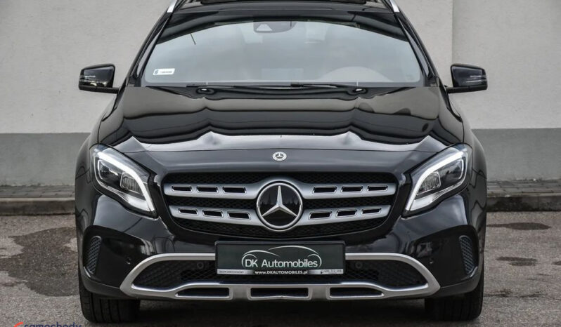 Mercedes-Benz GLA 200 7G-DCT UrbanStyle Edition full