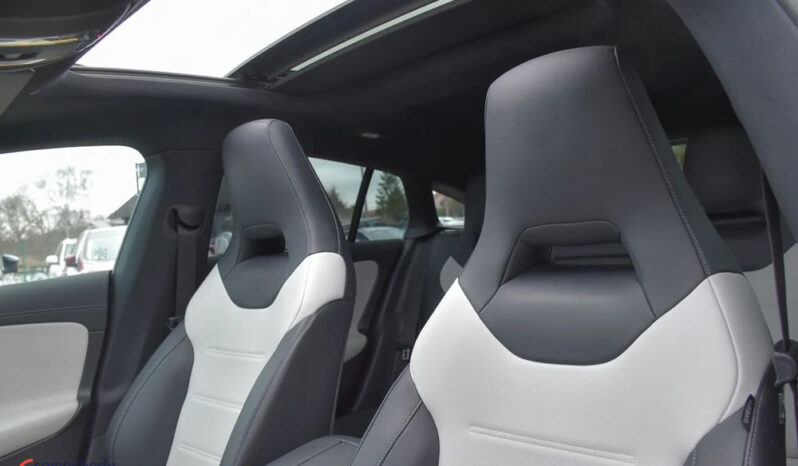 Mercedes-Benz CLA 200 d AMG Line 8G-DCT full