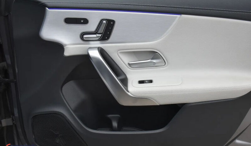 Mercedes-Benz CLA 200 d AMG Line 8G-DCT full