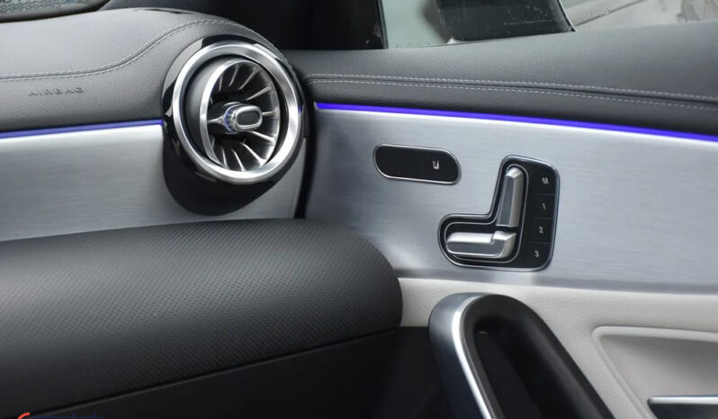 Mercedes-Benz CLA 200 d AMG Line 8G-DCT full