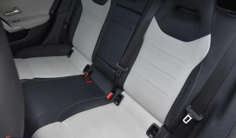 Mercedes-Benz CLA 200 d AMG Line 8G-DCT full