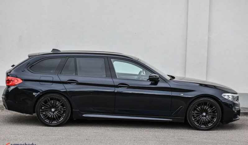 BMW Seria 5 520d M Sport Edition full