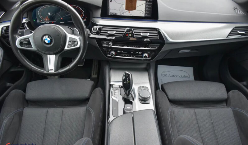 BMW Seria 5 520d M Sport Edition full