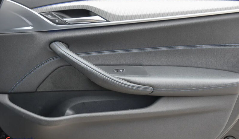 BMW Seria 5 520d M Sport Edition full