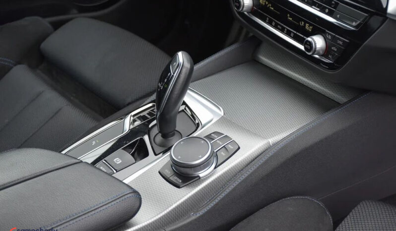 BMW Seria 5 520d M Sport Edition full