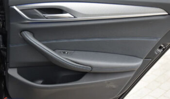 BMW Seria 5 520d M Sport Edition full