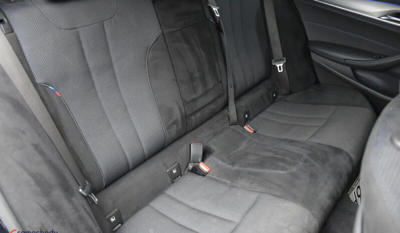 BMW Seria 5 520d M Sport Edition full