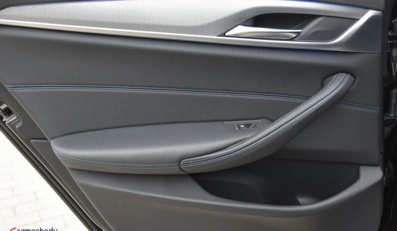 BMW Seria 5 520d M Sport Edition full