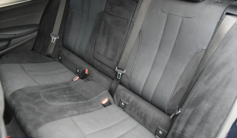 BMW Seria 5 520d M Sport Edition full