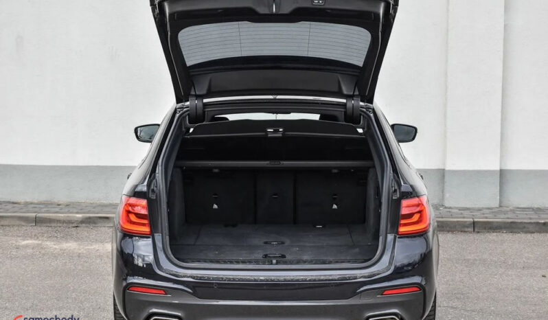 BMW Seria 5 520d M Sport Edition full