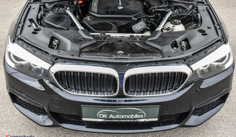 BMW Seria 5 520d M Sport Edition full