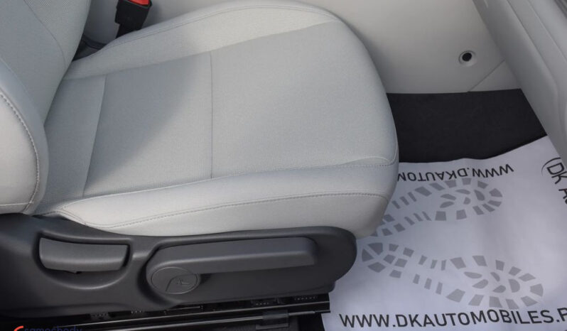 Hyundai Kona full