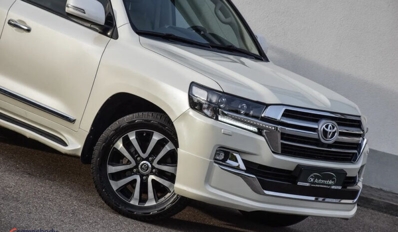 Toyota Land Cruiser full