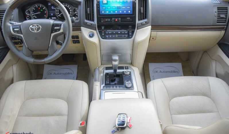 Toyota Land Cruiser full