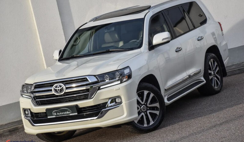 Toyota Land Cruiser full