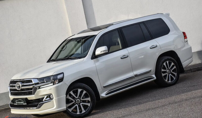 Toyota Land Cruiser full