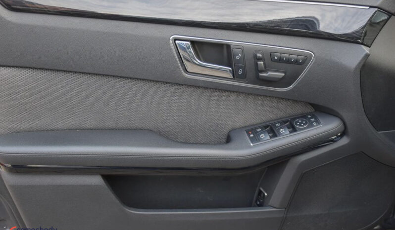 Mercedes-Benz Klasa E 350 CDI DPF 4Matic BlueEFFICIENCY 7G-TRONIC Avantgarde full