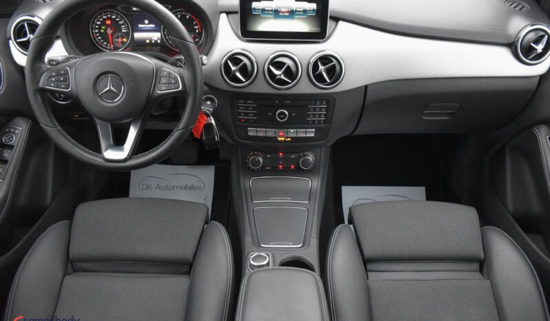 Mercedes-Benz Klasa B 180 7G-DCT UrbanStyle Edition full