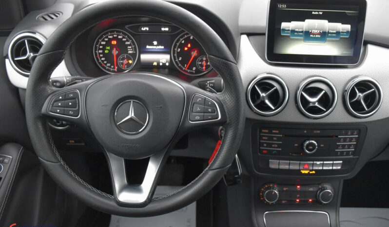 Mercedes-Benz Klasa B 180 7G-DCT UrbanStyle Edition full