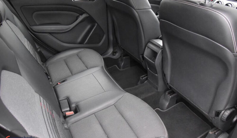 Mercedes-Benz Klasa B 180 7G-DCT UrbanStyle Edition full