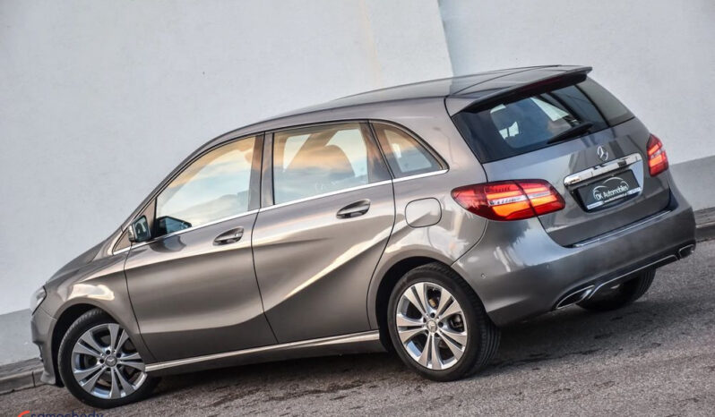 Mercedes-Benz Klasa B 180 7G-DCT UrbanStyle Edition full