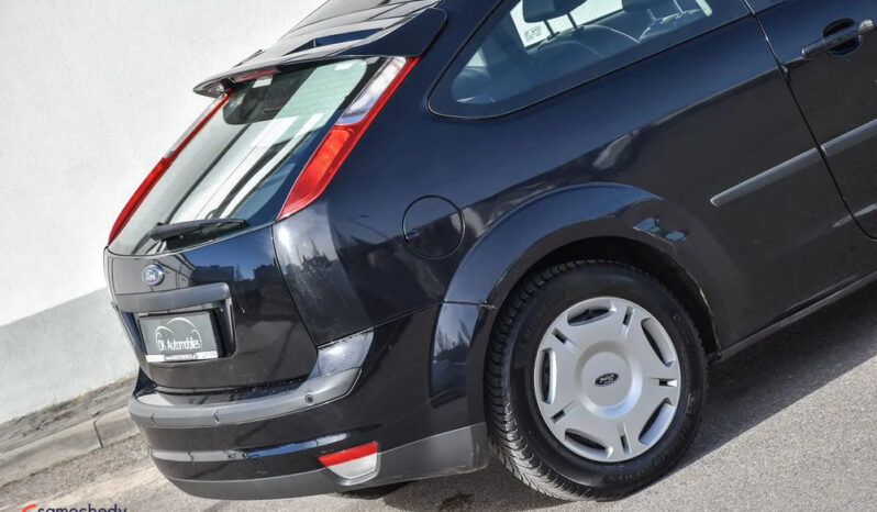 Ford Focus 1.6 16V Titanium full