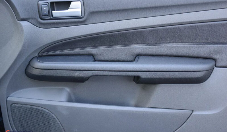 Ford Focus 1.6 16V Titanium full
