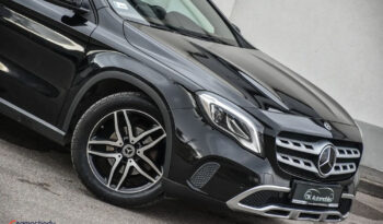 Mercedes-Benz GLA 200 7G-DCT UrbanStyle Edition full