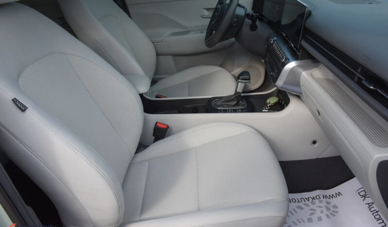 Hyundai Kona full