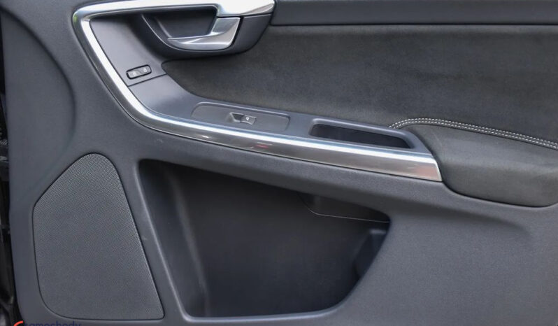 Volvo XC 60 D4 Geartronic RDesign full