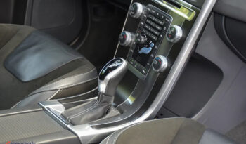 Volvo XC 60 D4 Geartronic RDesign full