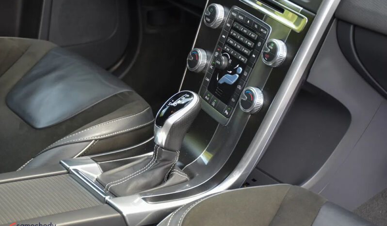 Volvo XC 60 D4 Geartronic RDesign full