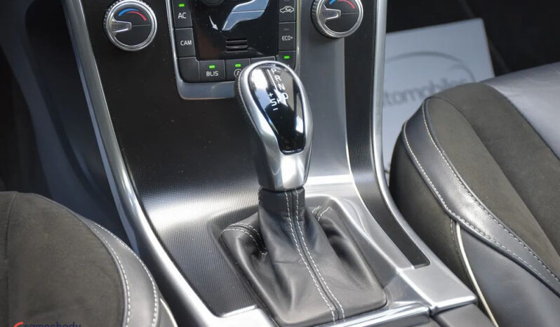 Volvo XC 60 D4 Geartronic RDesign full