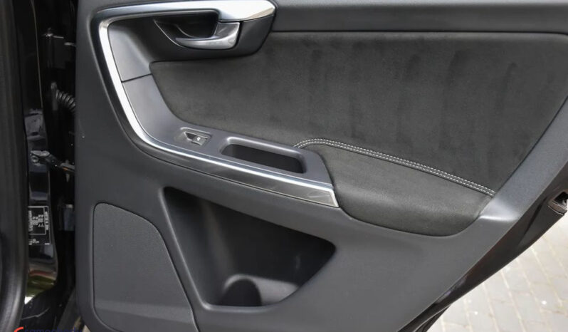 Volvo XC 60 D4 Geartronic RDesign full
