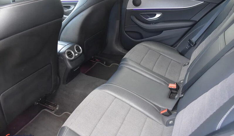 Mercedes-Benz Klasa E 220 d 4-Matic Business Edition 9G-TRONIC full