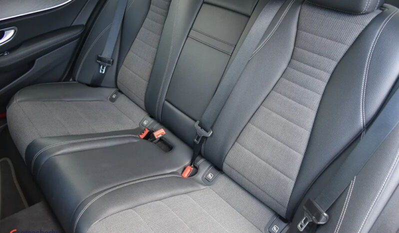 Mercedes-Benz Klasa E 220 d 4-Matic Business Edition 9G-TRONIC full