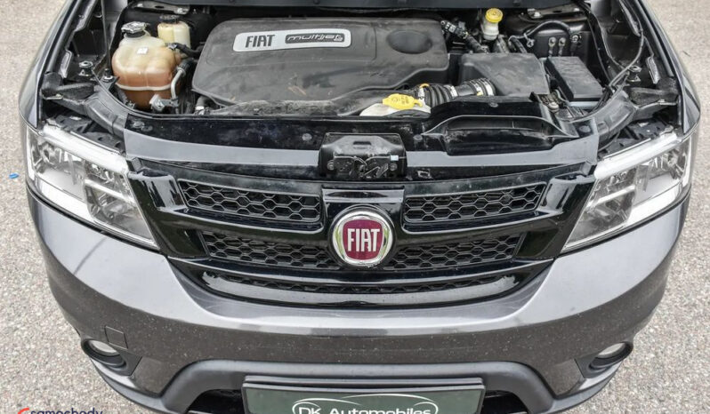 Fiat Freemont 2.0 Multijet 16V DPF Automatik Allrad Black Code full