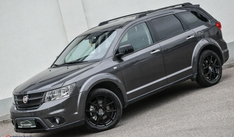 Fiat Freemont 2.0 Multijet 16V DPF Automatik Allrad Black Code full