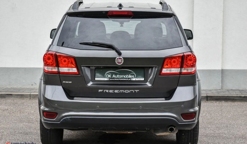 Fiat Freemont 2.0 Multijet 16V DPF Automatik Allrad Black Code full
