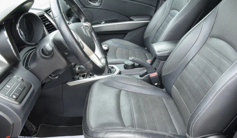 SsangYong/KGM Tivoli e-XGi 160 2WD Start/Stop Sapphire full