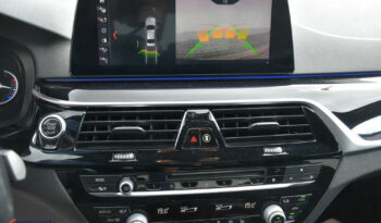 BMW Seria 5 530i xDrive M Sport Edition full