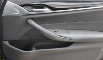 BMW Seria 5 530i xDrive M Sport Edition full
