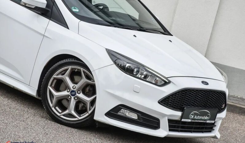 Ford Focus 2.0 EcoBoost ST mit Leder-Sport-Paket full