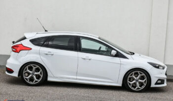 Ford Focus 2.0 EcoBoost ST mit Leder-Sport-Paket full