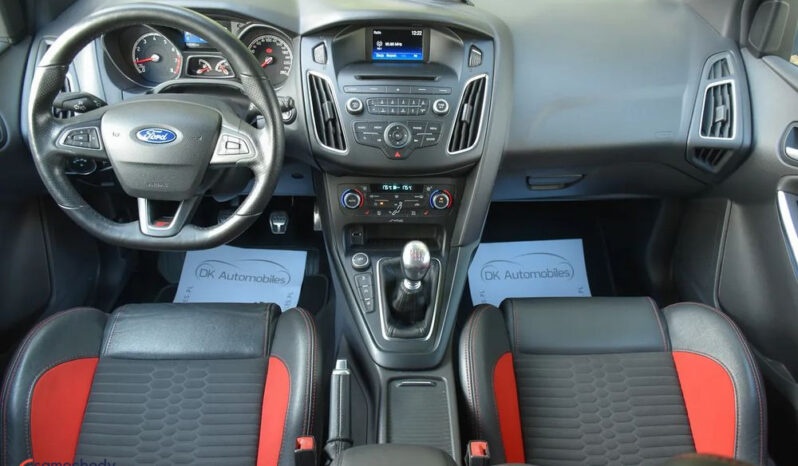 Ford Focus 2.0 EcoBoost ST mit Leder-Sport-Paket full