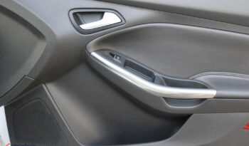 Ford Focus 2.0 EcoBoost ST mit Leder-Sport-Paket full