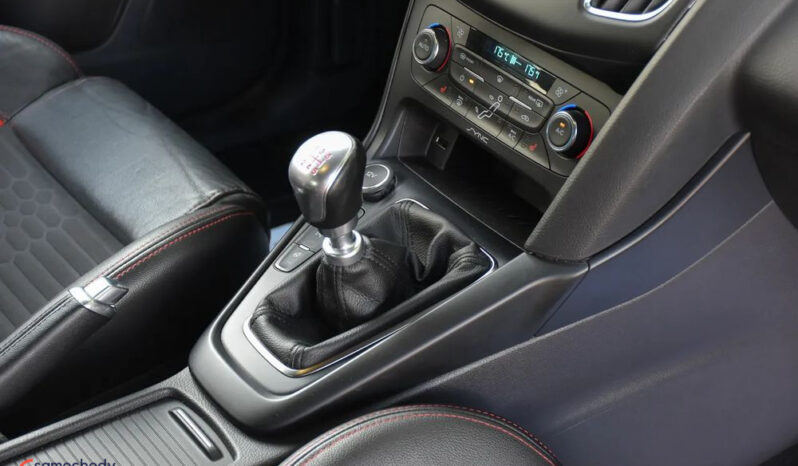 Ford Focus 2.0 EcoBoost ST mit Leder-Sport-Paket full