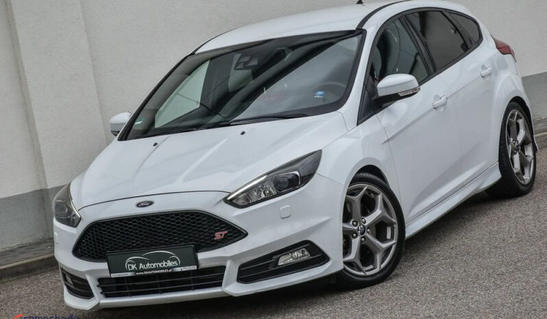 Ford Focus 2.0 EcoBoost ST mit Leder-Sport-Paket full