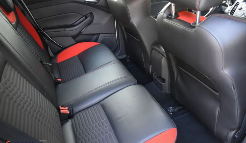 Ford Focus 2.0 EcoBoost ST mit Leder-Sport-Paket full